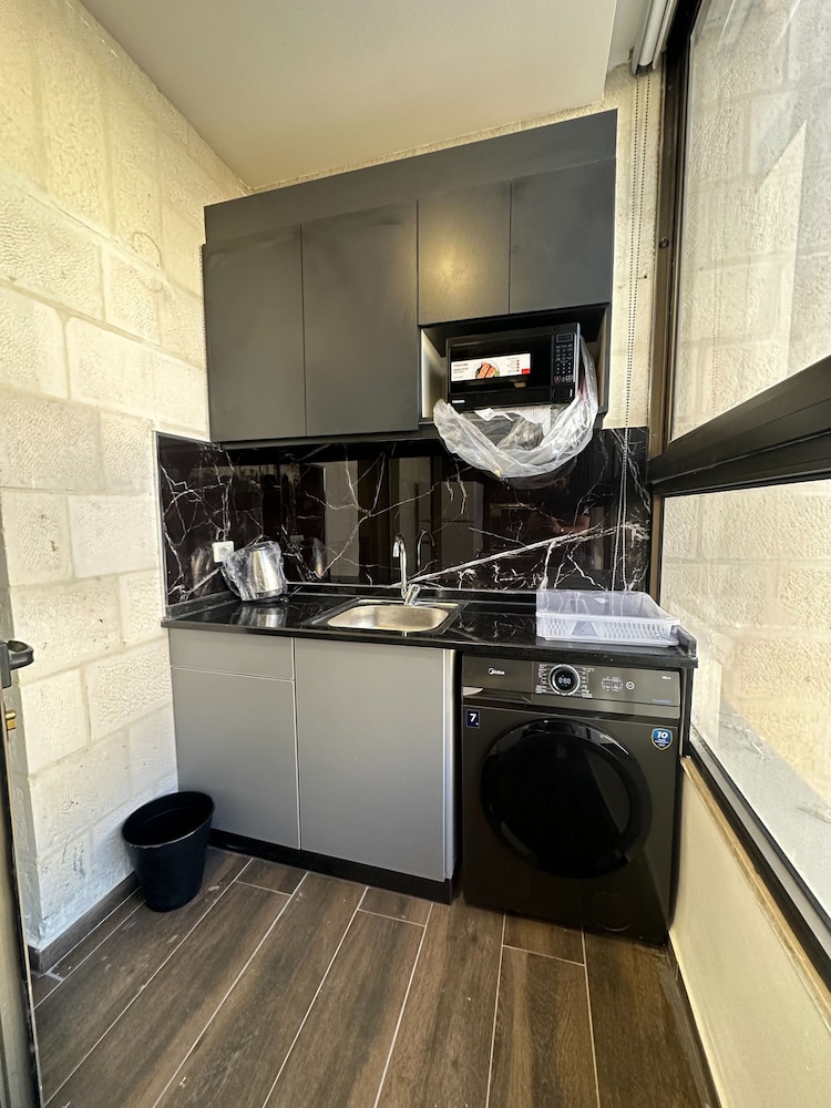 Charming Amman Apartment With Electric Heating & Wi
