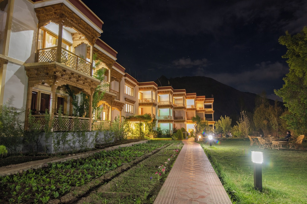 Hotel Karma Inn