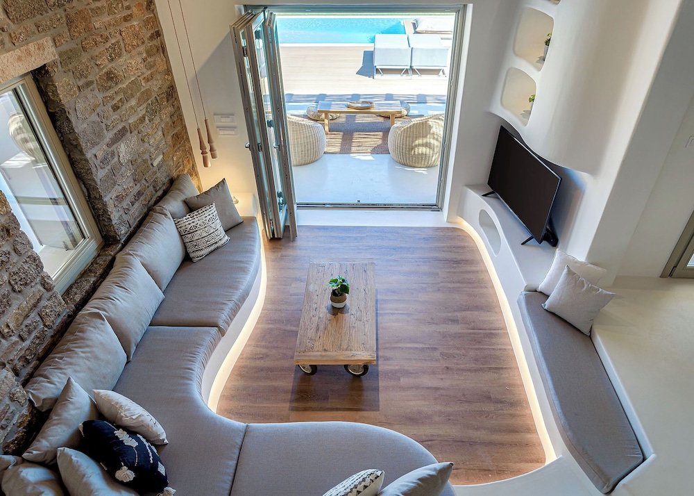 Villa Yasemin on the Rock