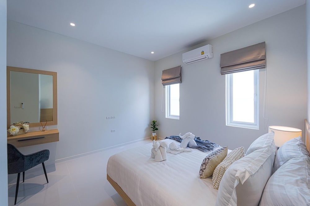 Modern 3 Bedroom Villa AS1