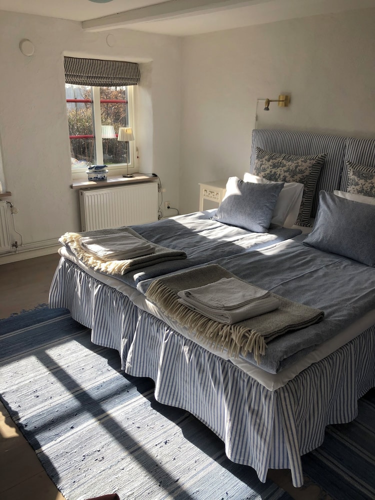 Glimminge Bed & Breakfast