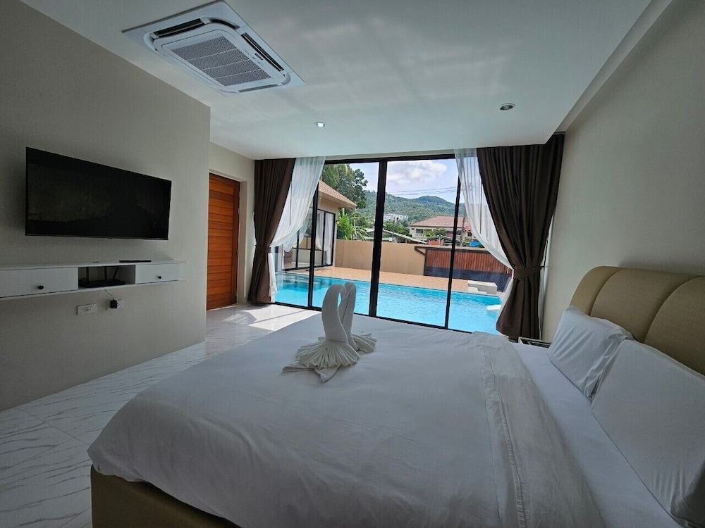 Baan First Pool Villa
