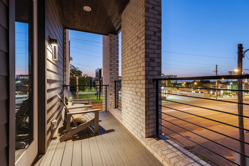 Downtown Dolly - Heart of Gulch - Rooftop Hot Tub
