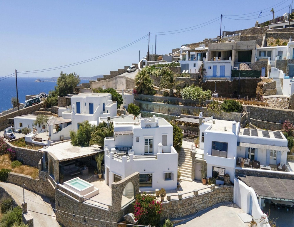 Unique Cycladic Villa With Pool