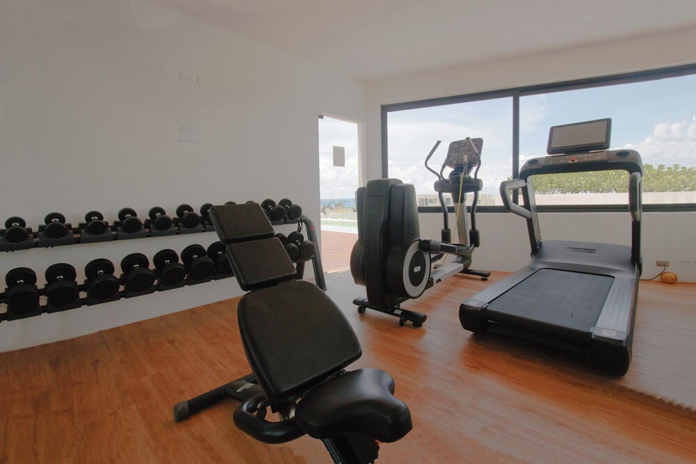 1 Bedroom Pool & Gym Bahay 504