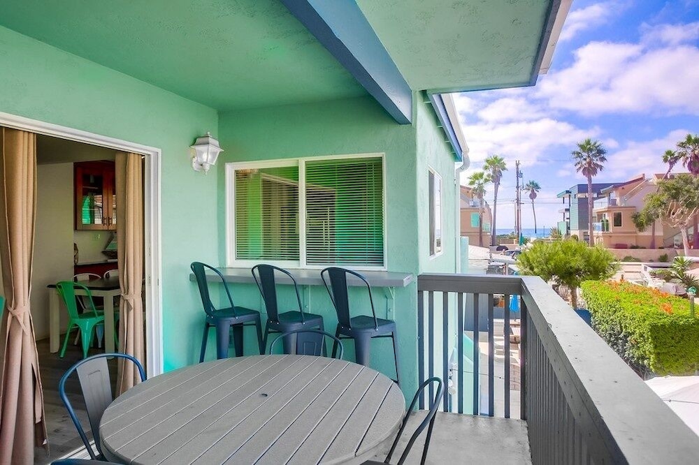 Manhattan Shores 5