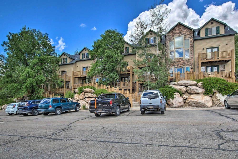 Eden Condo < 5 Mi to Nordic Valley Ski Resort view 4