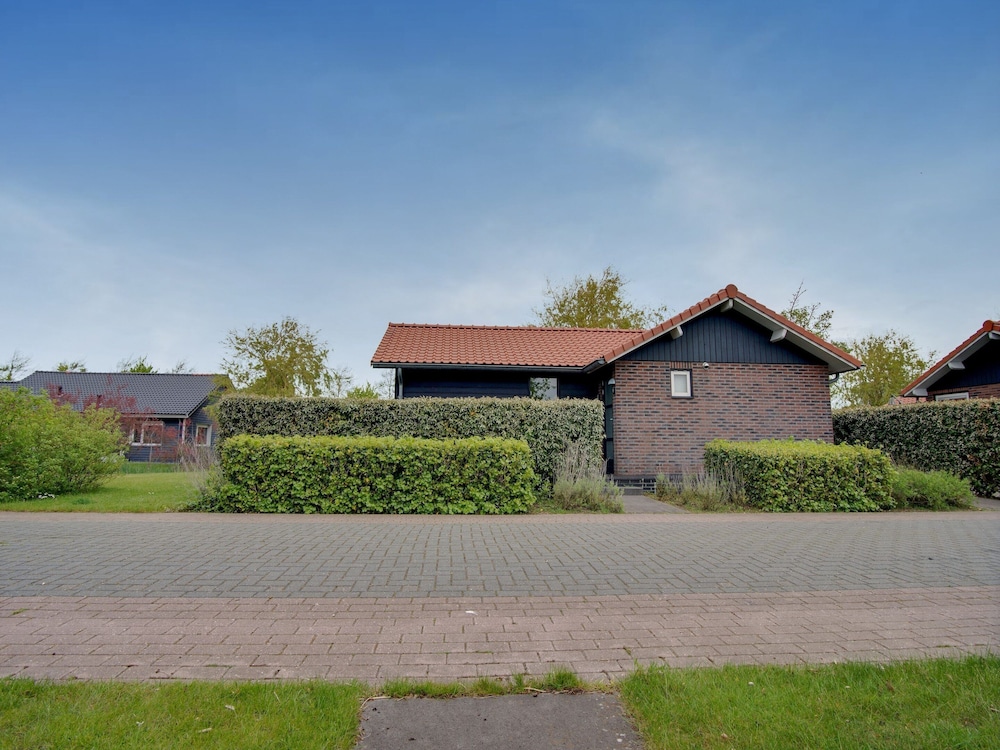 Holiday Home in Kattendijke Near National Park view 3