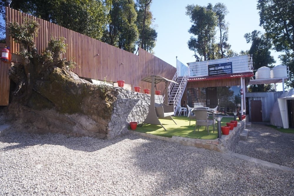 Shiku Glamping Stays