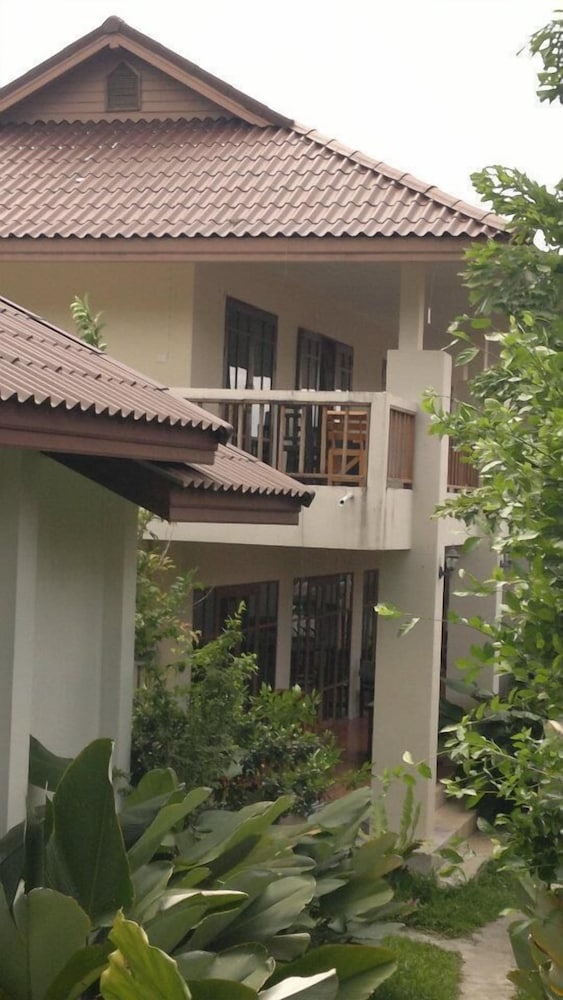 Haad Yao Sunset Bungalow