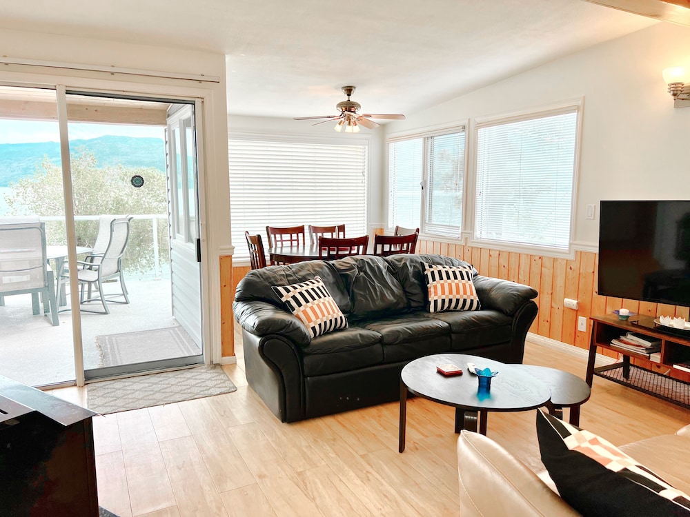 Peachland Beach Resort