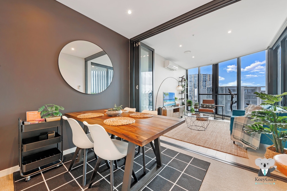 Kozyguru | Wentworth Point | 2 Beds Stylish Apt
