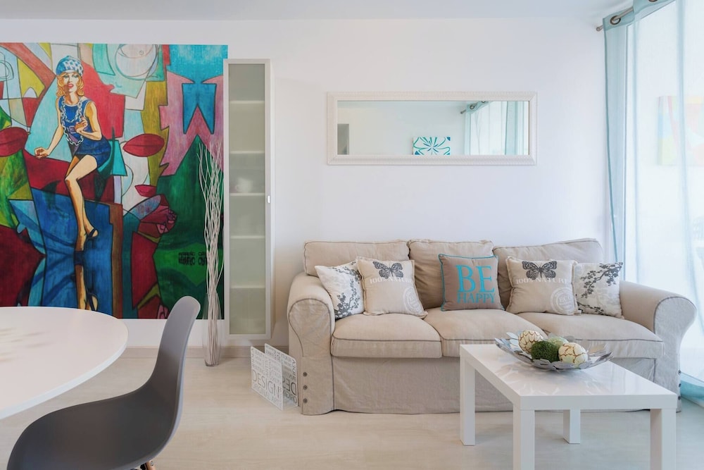 Delicious Los Cristianos,achacay,2bdr & 2bathr Beach Close Wifi Free