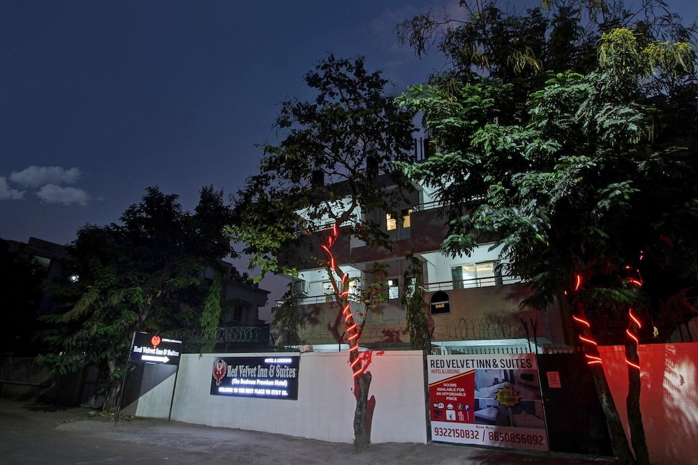 Super Townhouse Koregaon Park