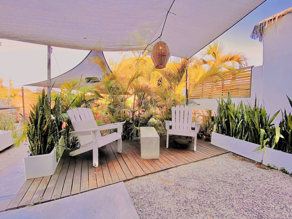Perro Surfero Hotel Boutique - Todos Santos, BCS