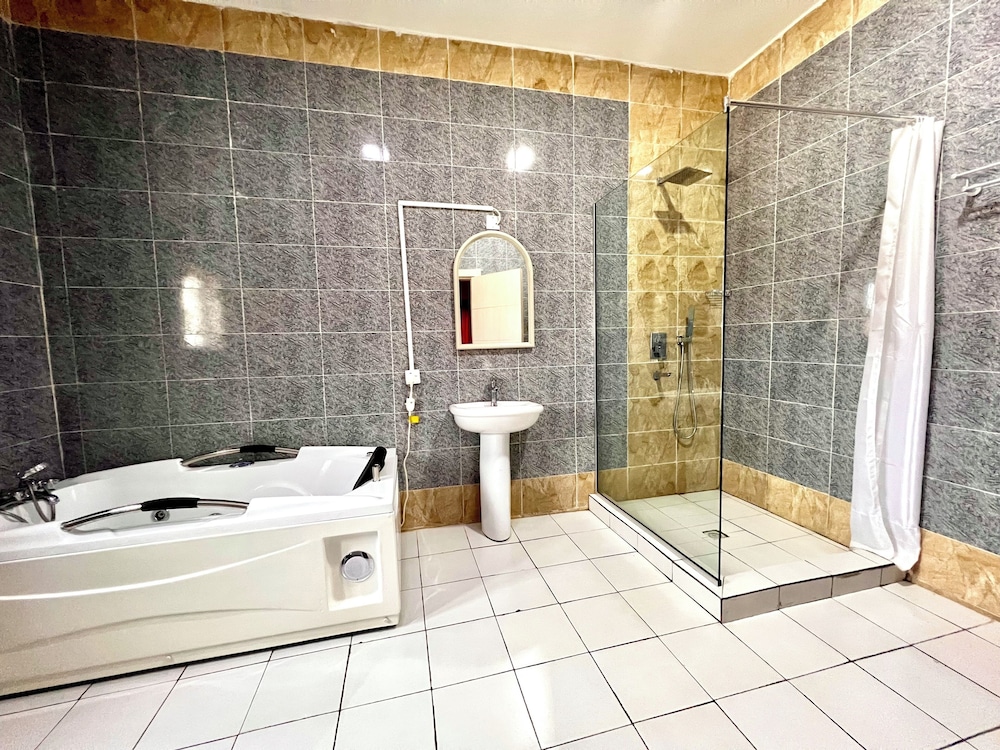 FURNISHED APARTMENTS
