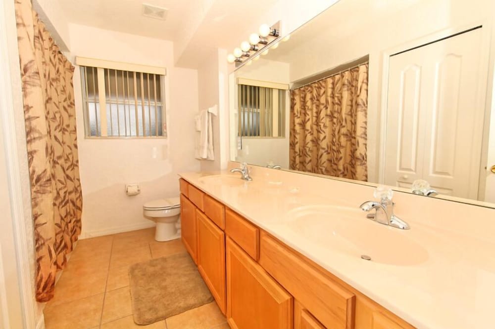 Birkdale Pool House - Image 4