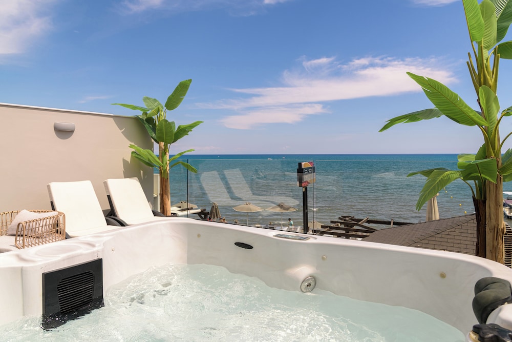 Pearl Luxury Living