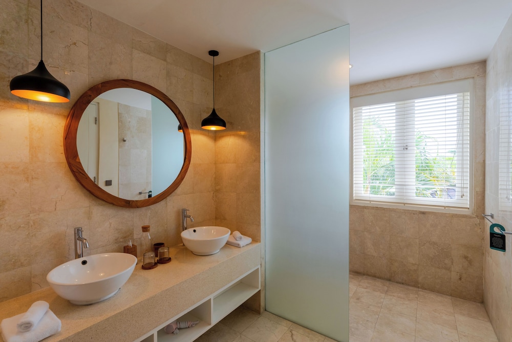 Villa Boholuma by Pertama Management
