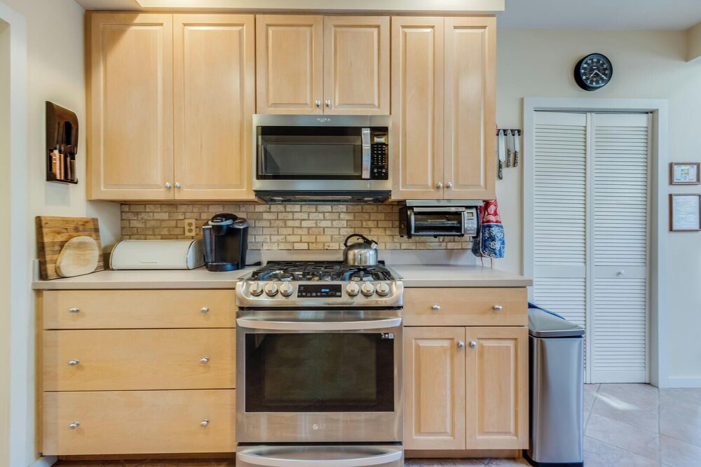 OAK Avenue 77
