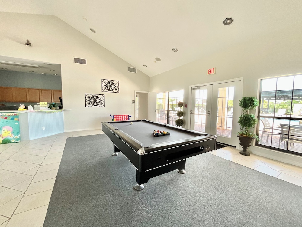 Coco Villa Stay for 10 w/ Resort-style Amenities