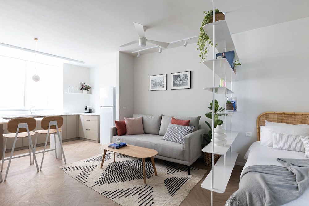 Cozy Sanctuary with a Modern Twist by Sea N Rent view 2