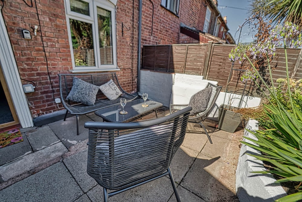 Host Stay London Road Cottage