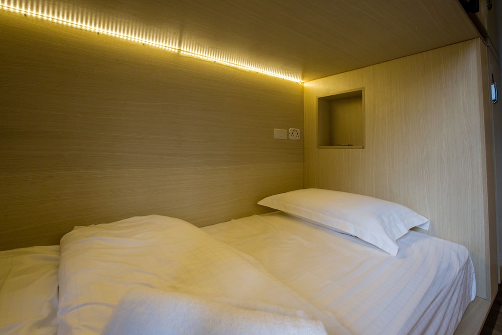 Bed To Bangkok - Hostel
