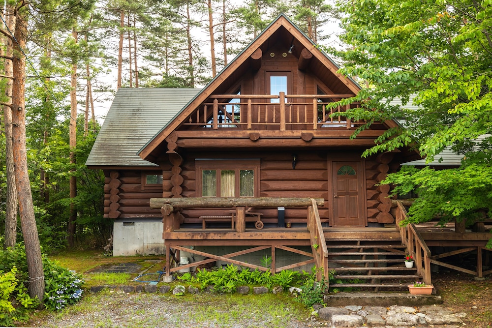 Reposer Hakuba