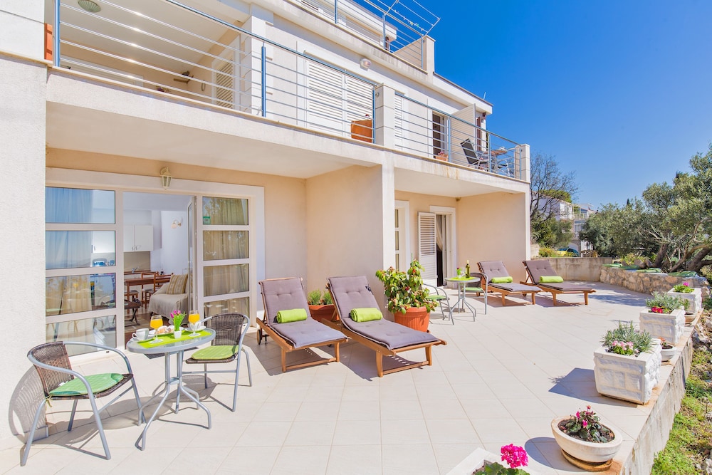 Residences Island View