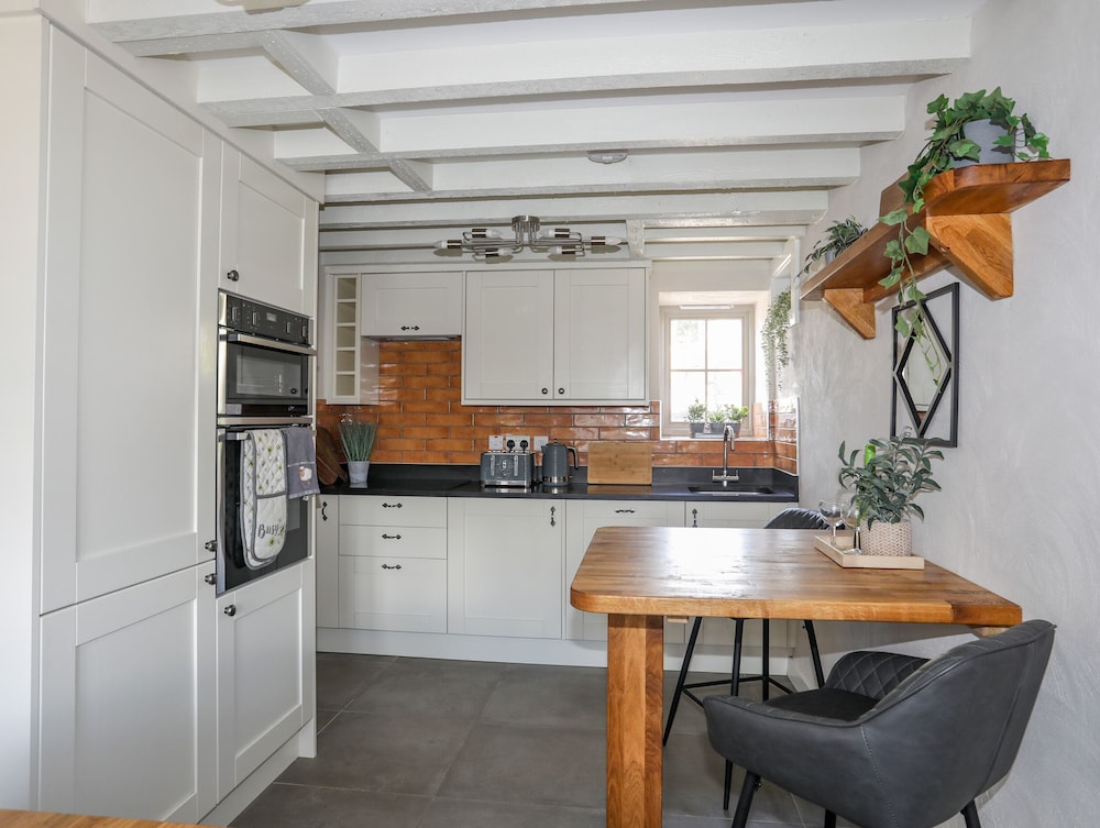 Lleiniog Cottage