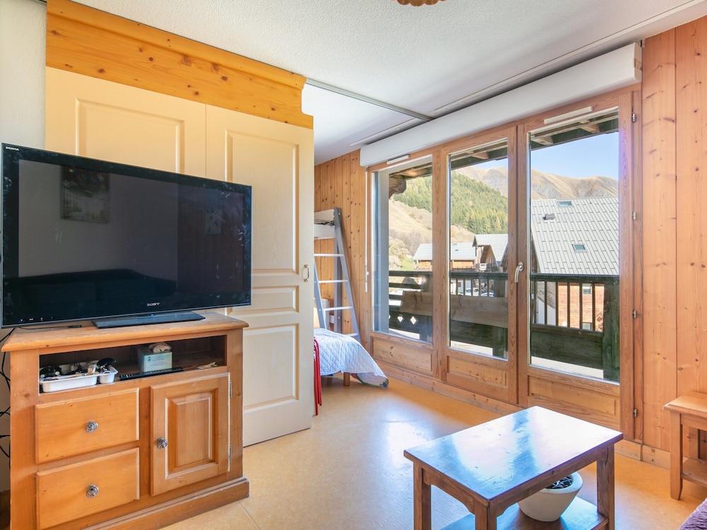 Apartment in Saint-sorlin With Mountain View photo 5