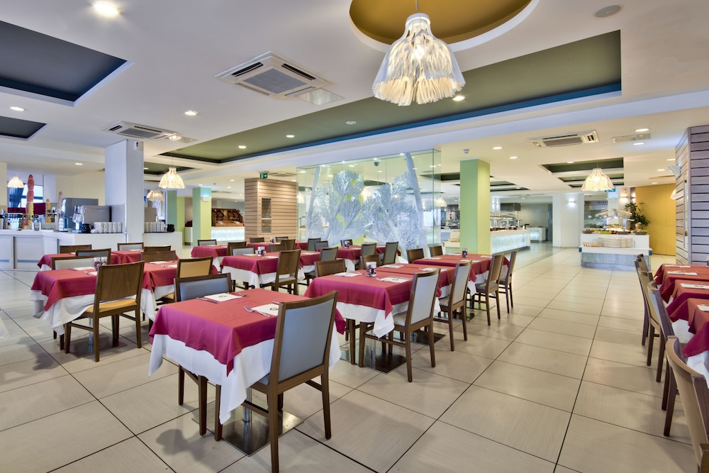 Mellieha Vacations - db Seabank Resort and Spa - Property Image 8