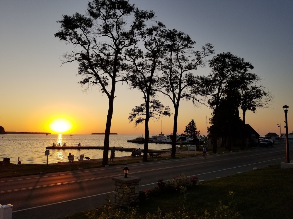 Edgewater Resort