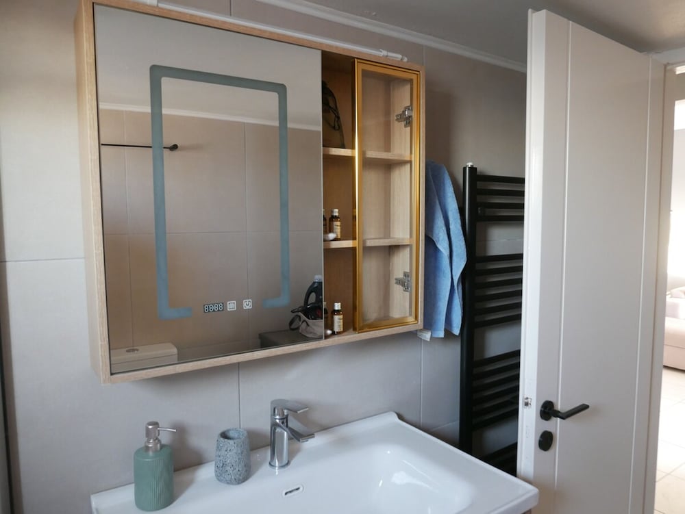 Gio s Central Cosy Apartment With Private Balcony