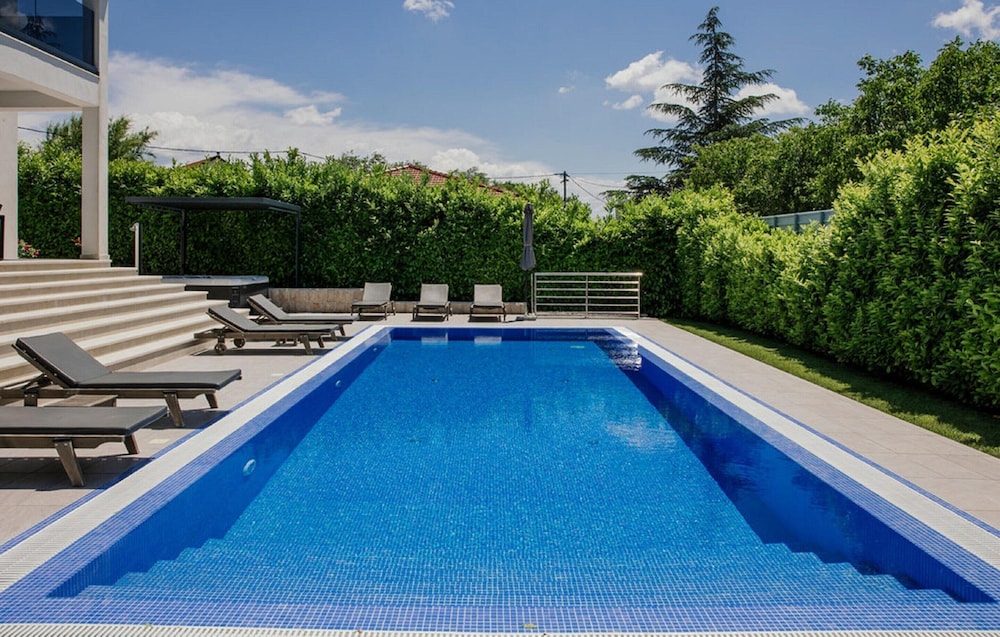 Villa in Imotski Near Blue & Red Lakes