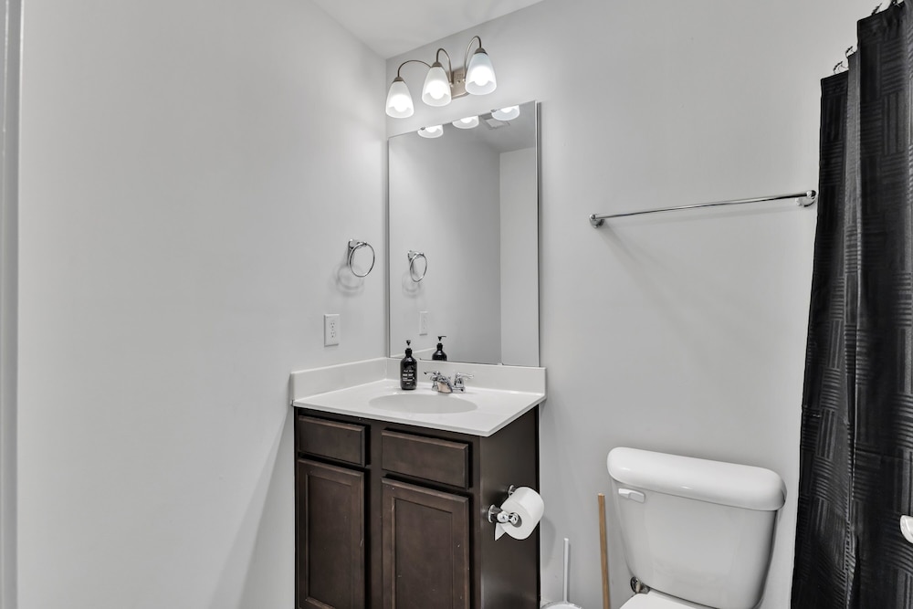 King 3BR Townhouse Mins to Cary NC State
