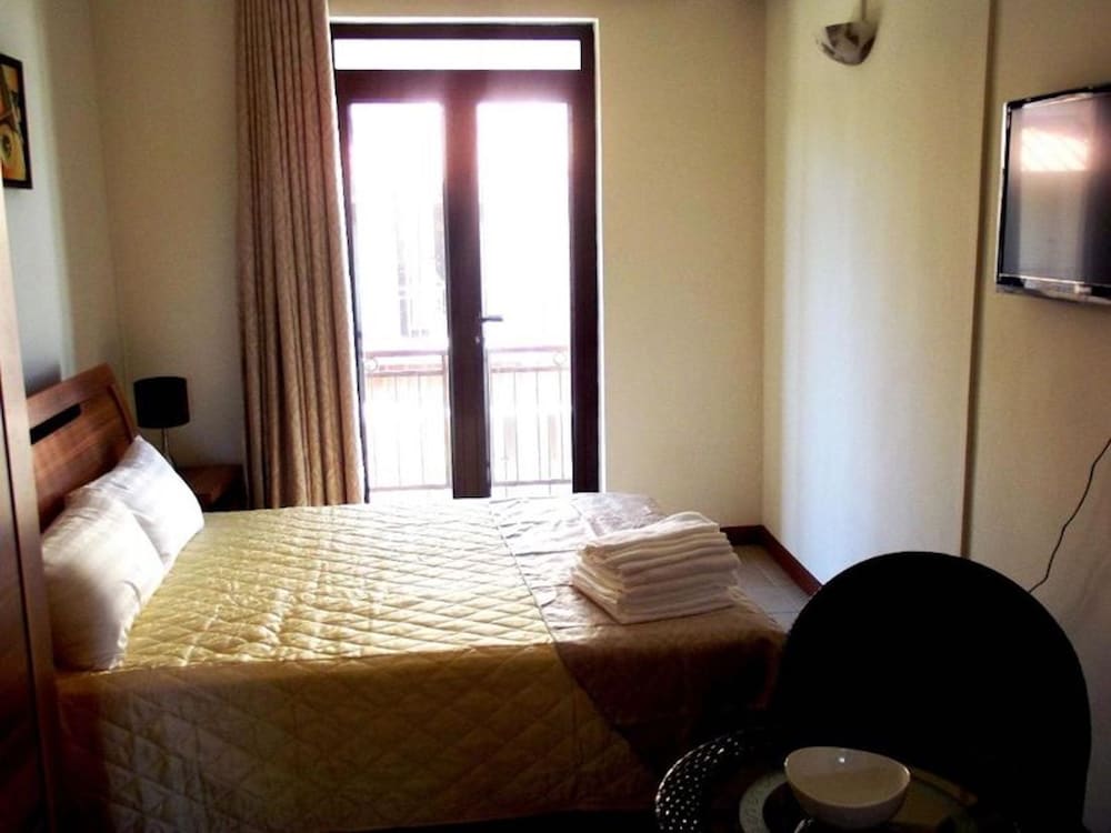 Fully Equipped Apart. 4 ppl Only 500m From Flic-en-flac Beach view 4