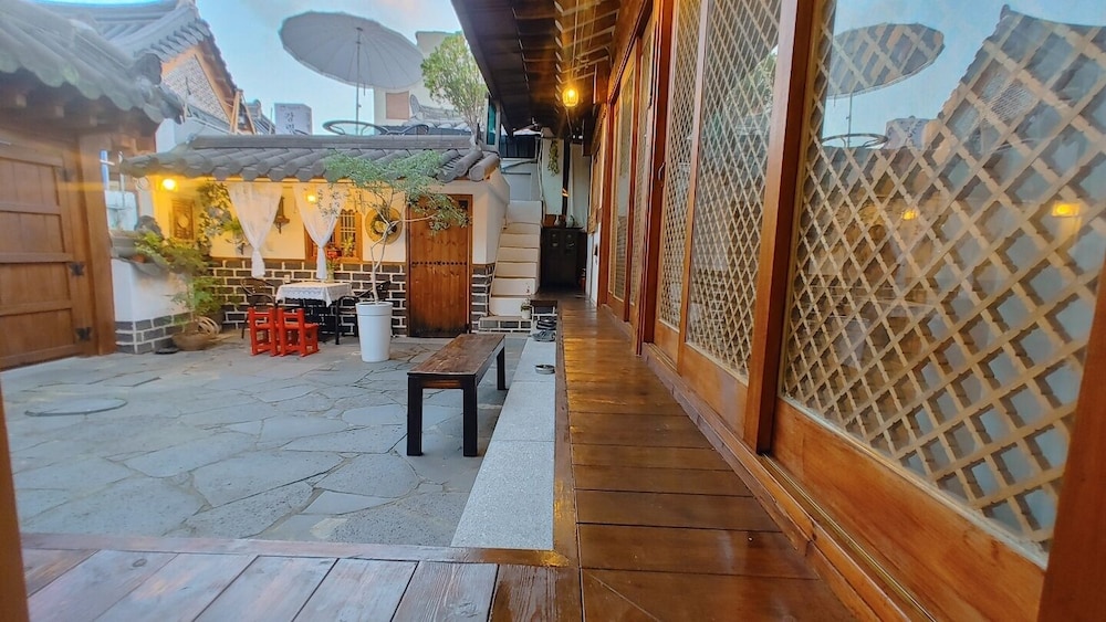 Gangneongjeon Hanok Stay