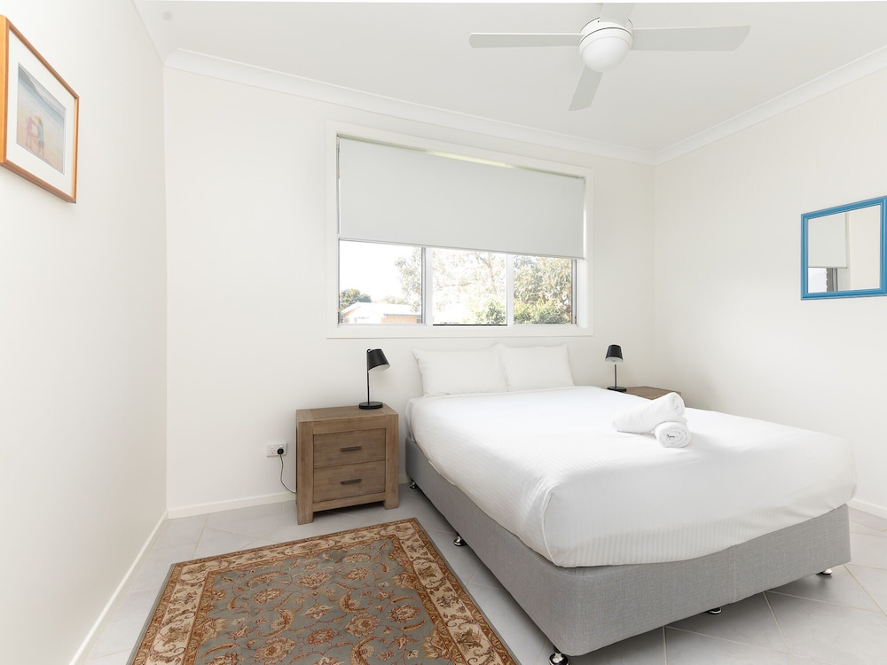 21 Melaleuca Drive view 4