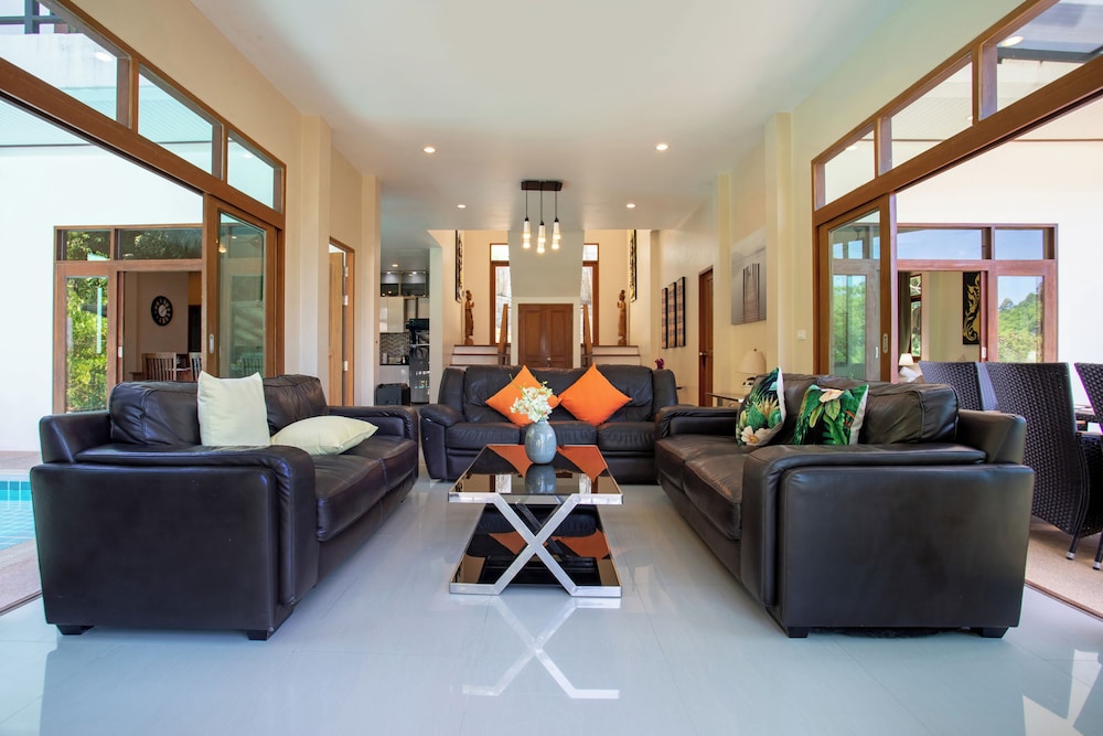 Emerald Hill Villas