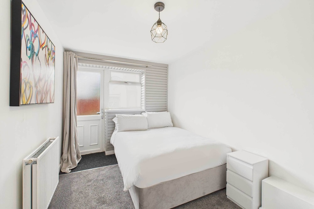 Host Stay Crosby House