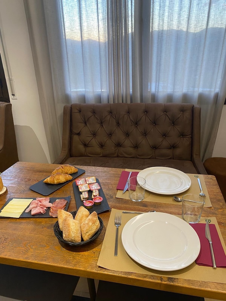Hostal Mussols