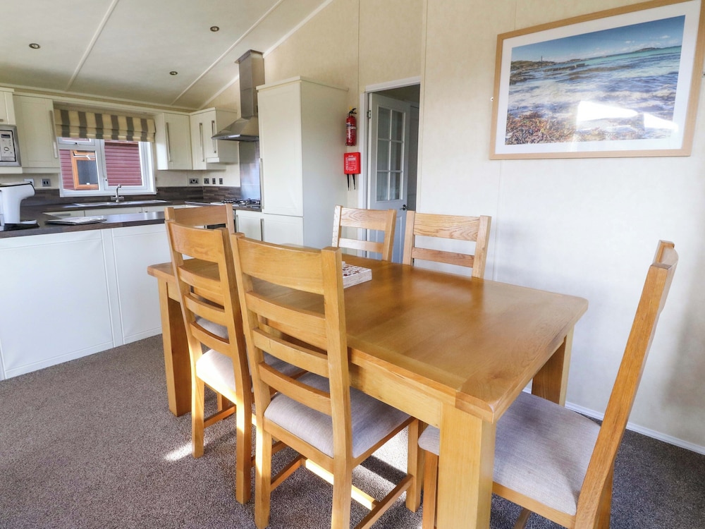 Crathie Lodge