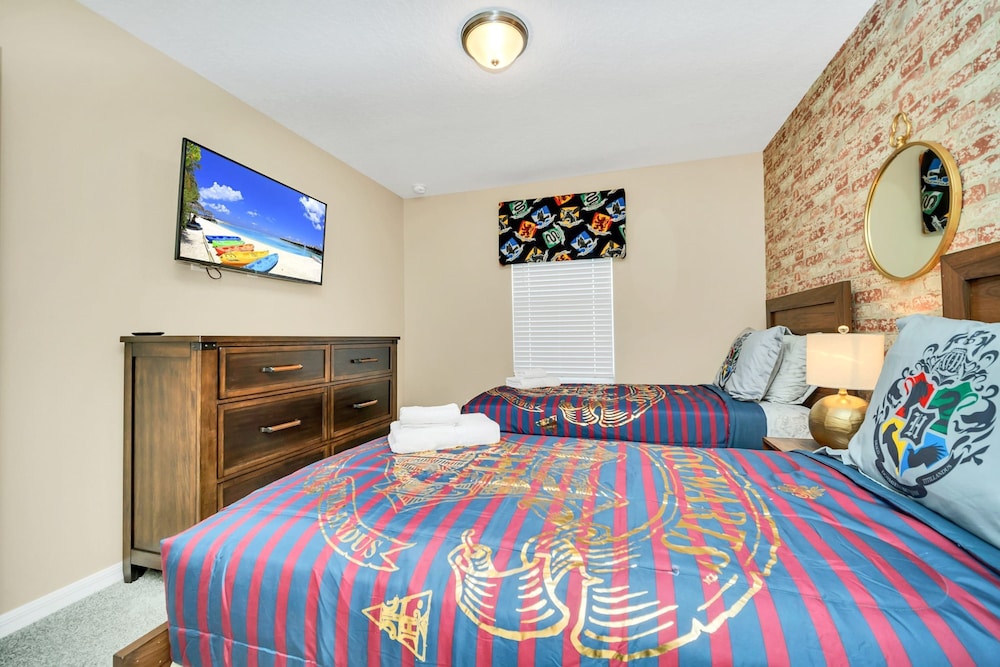 Solara Resort Home w Pool 15 min to Disney World