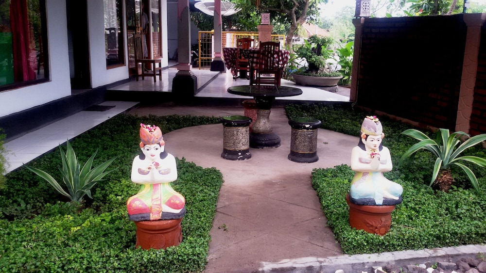 Mami In Homestay
