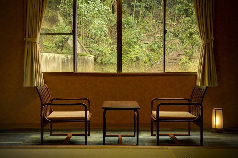 Photo 33