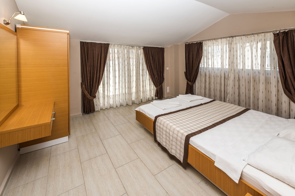 Diana Residence - Image 15