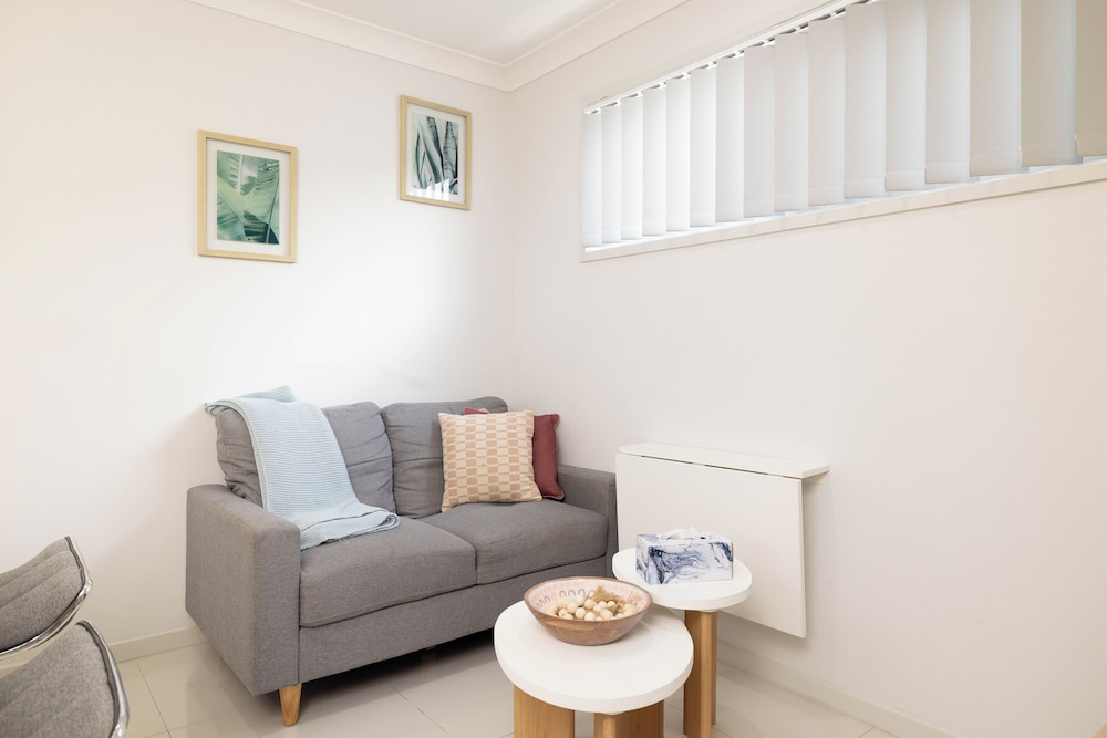 Smart Suites Self Check-in Apartments - 39 Freney