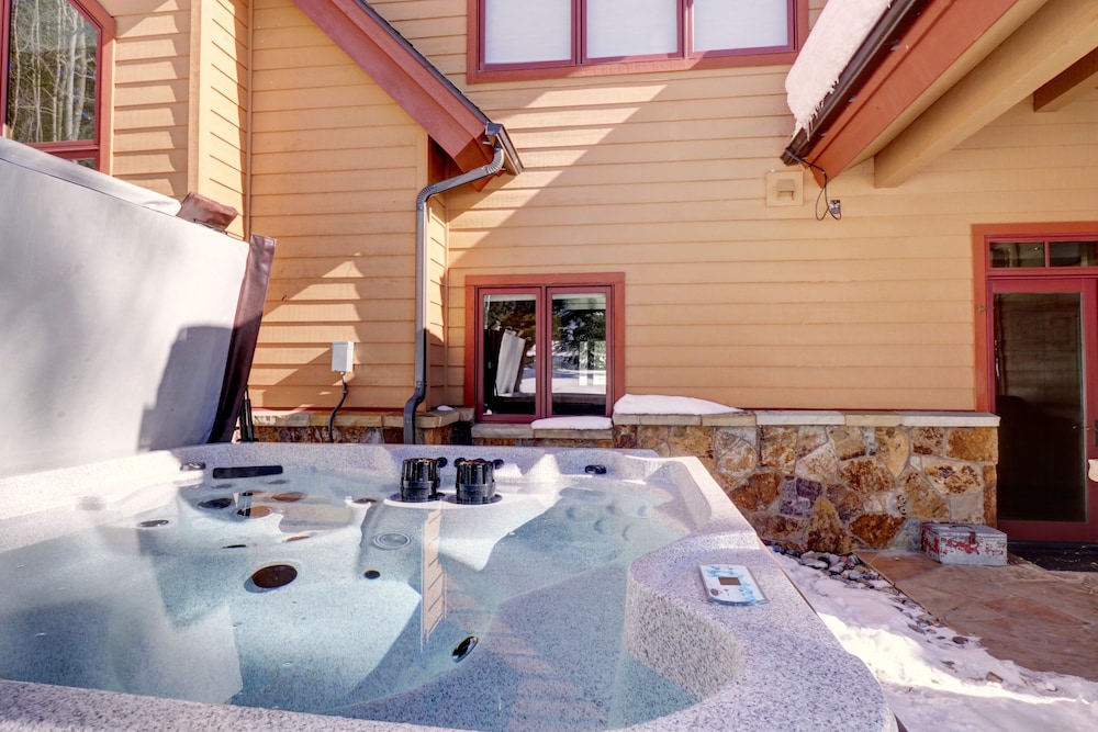 Peakside Escape 178 3 Bedroom Home